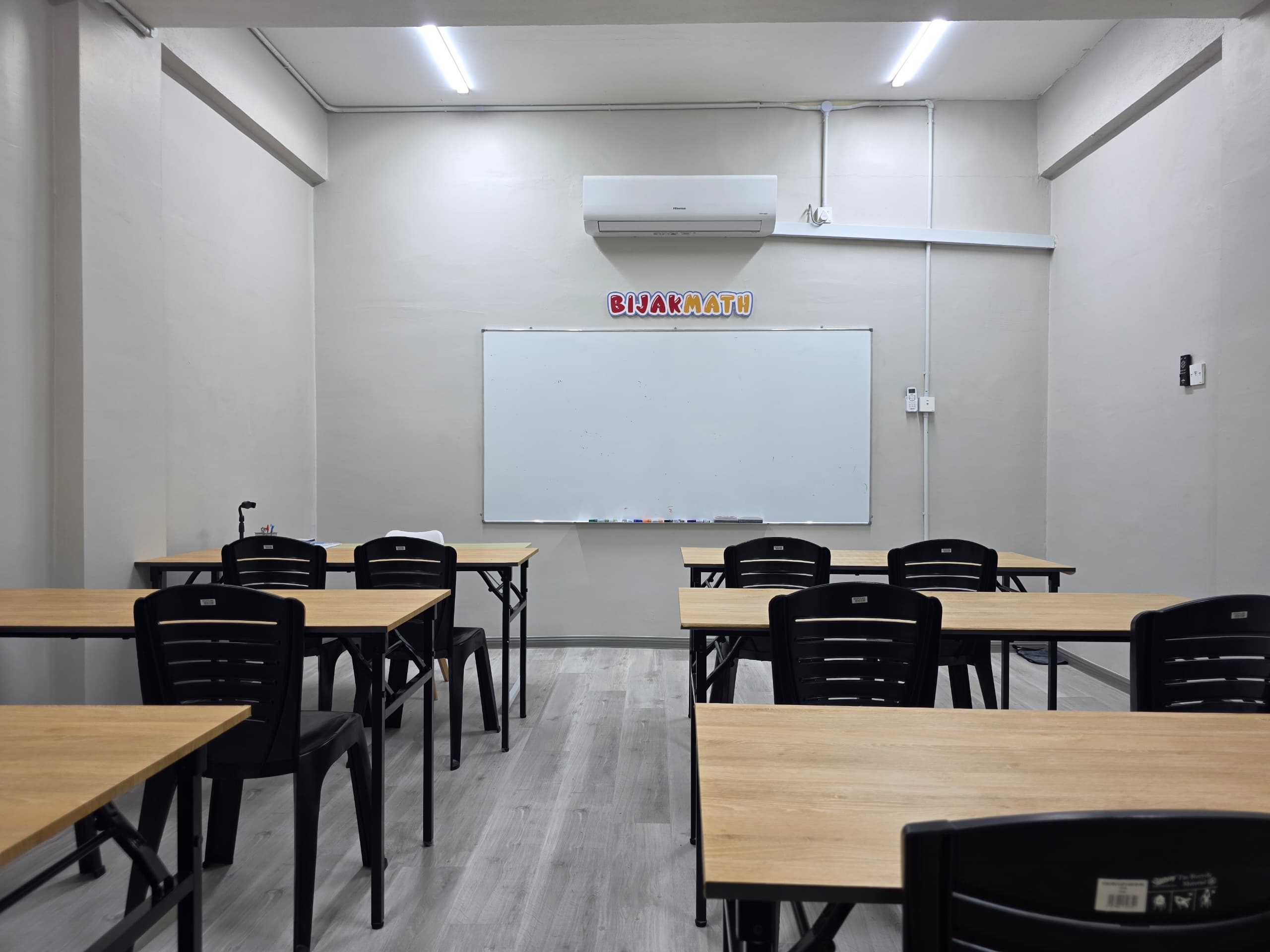 Tuisyen Bilik 3 BijakMath by Pusat Tuisyen Mahir Matematik Gong Badak