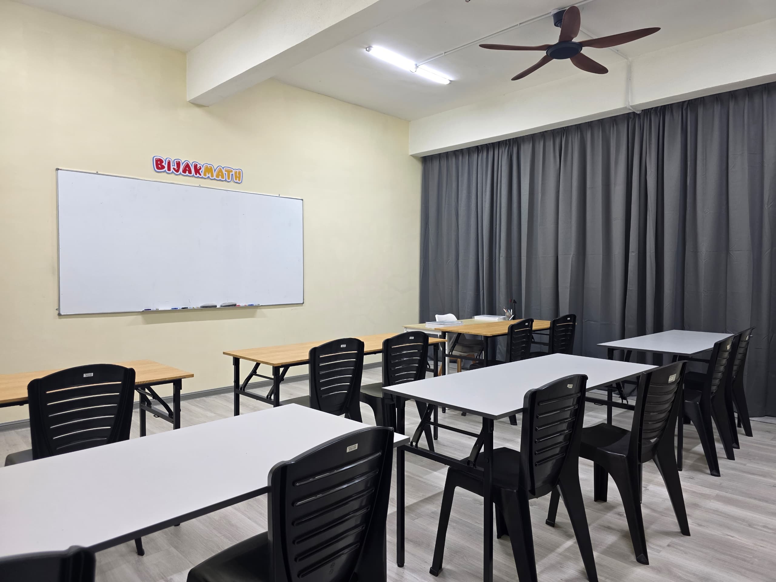 Tuisyen Bilik 2 BijakMath by Pusat Tuisyen Mahir Matematik Gong Badak