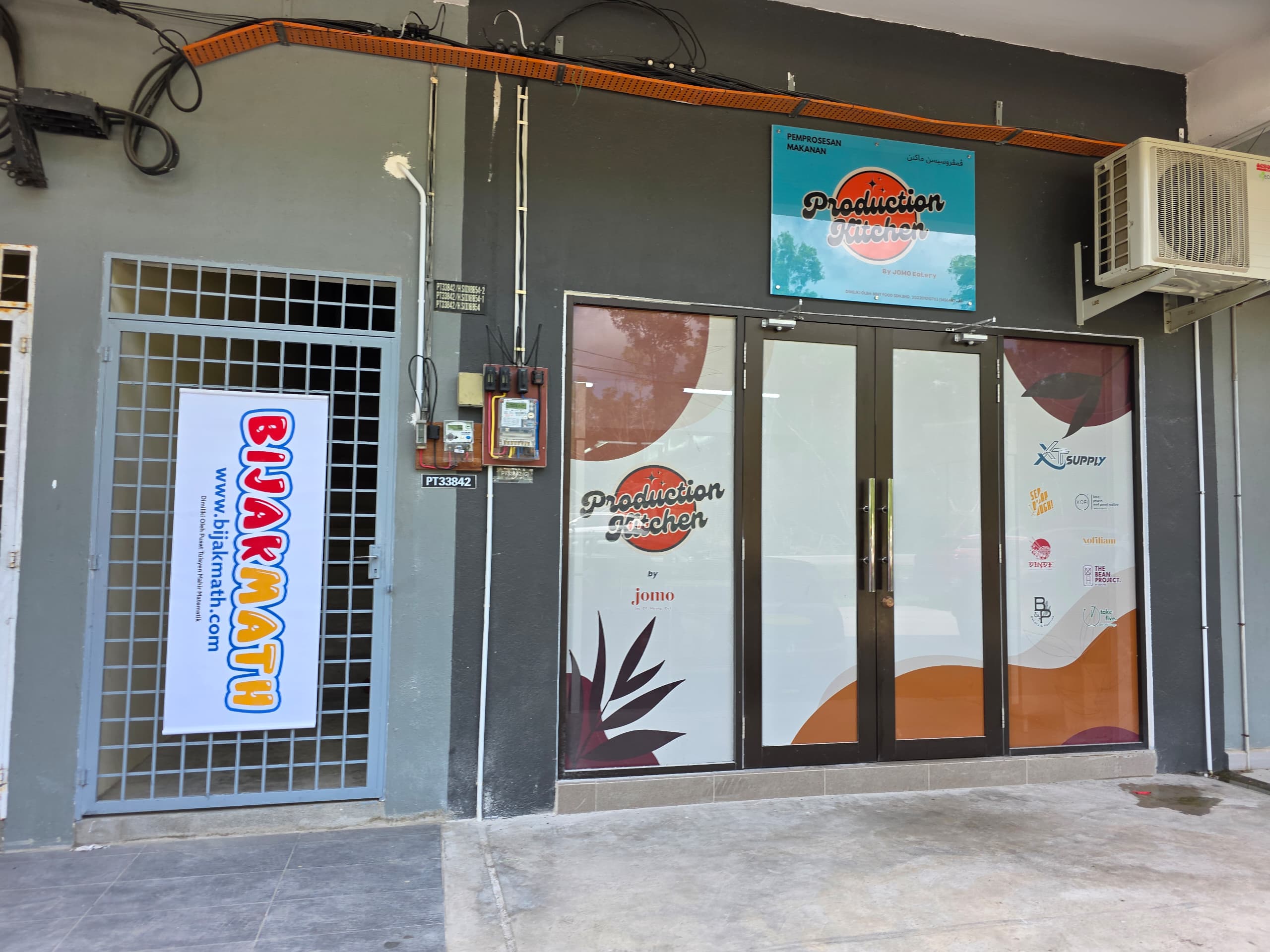 Signboard BijakMath by Pusat Tuisyen Mahir Matematik Gong Badak