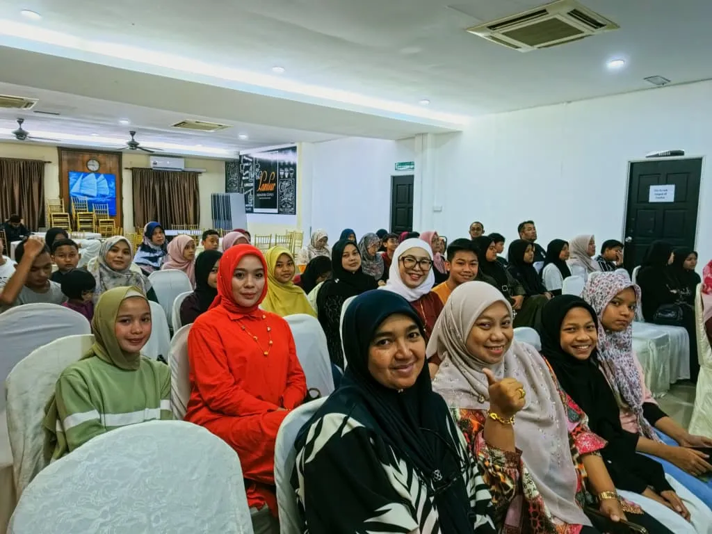IbuBapa BijakMath bersama anak di majlis tersebut